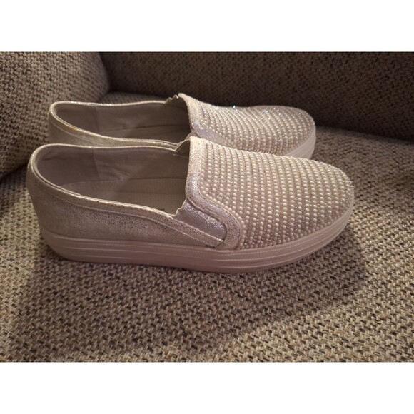 Ladies Skecher " Bling Bling" Slip On Sneakers Sz‎ 6.5 - Picture 1 of 12